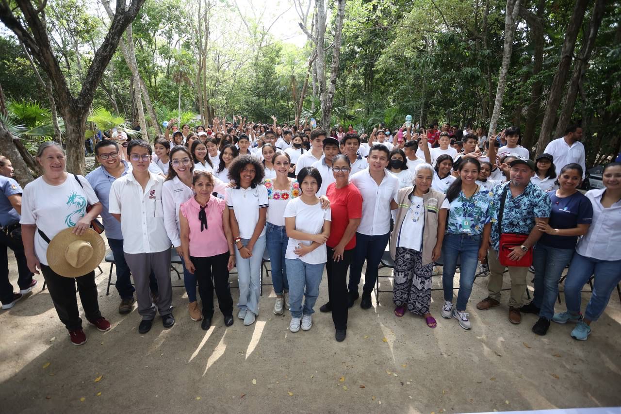 uploads/6/32/01 (75).Jpeg